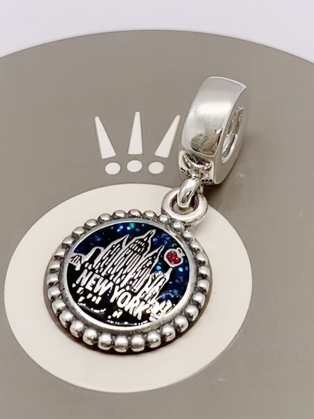 Pandora New York Christmas Exclusive Charm